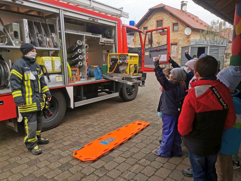 Besuch der Feuerwehr Grundschule Klingenmünster Verbandsgemeinde Bad Bergzabern